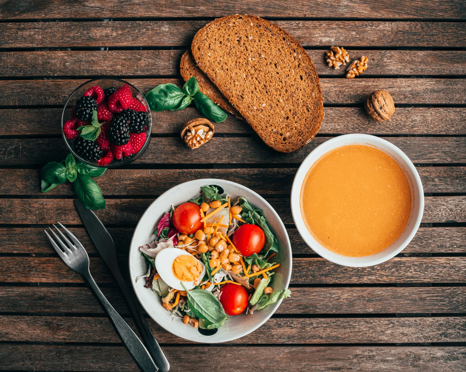 Colorful whole-food meal with vegetables and grains that can support gut health and microbiome diversity